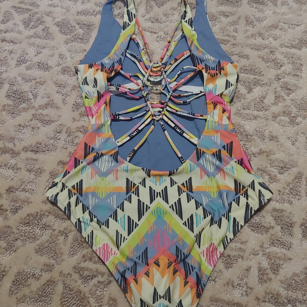 CUTE SWIM SUIT XS